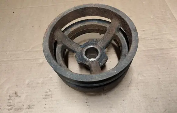Jeep Cherokee III KJ Crankshaft pulley