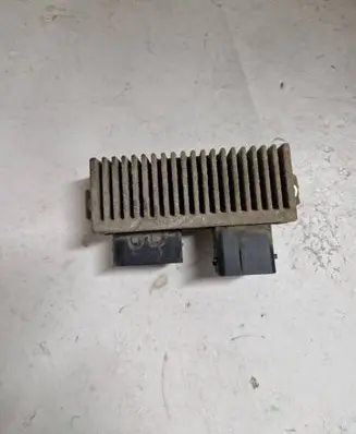 Renault Laguna III Glow plug pre-heat relay 8200558438A