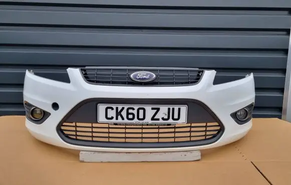 Ford Focus Front bumper 8M51-17757-A