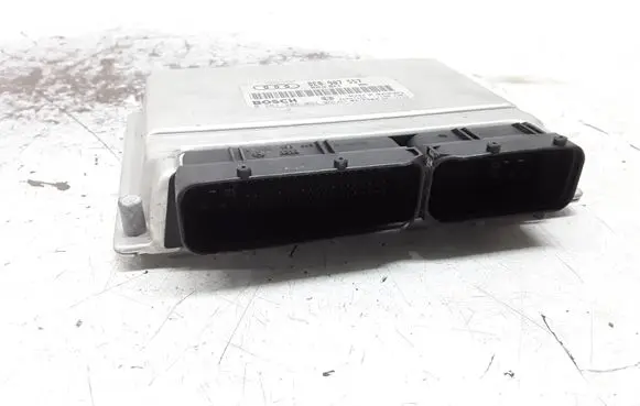Audi A4 S4 B6 8E 8H Engine control unit/module 8E0907557 0261206051