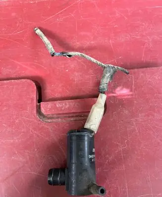 Suzuki Grand Vitara I Windscreen/windshield washer pump 0602103620