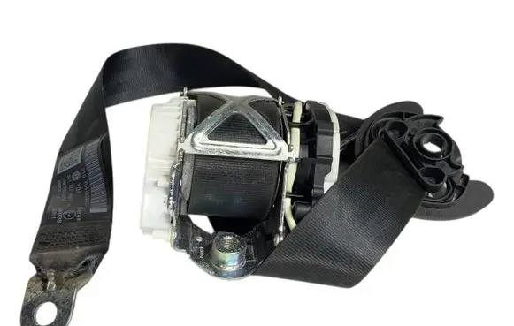 Volkswagen PASSAT B6 Front seatbelt 3C1857706F 1T0857732