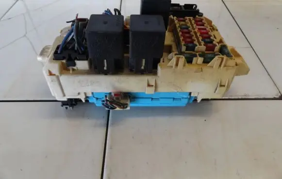 Mitsubishi Galant Other relay MR301971