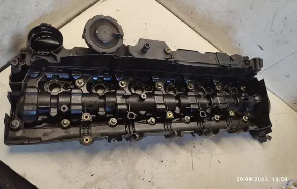 BMW X5 E70 Rocker cam cover 7812894