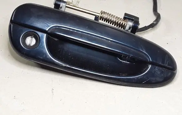 Mazda 626 Front door exterior handle