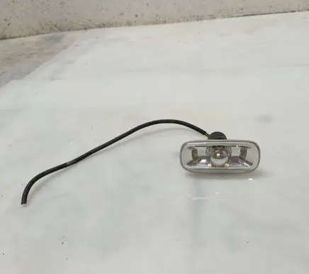 Audi A3 S3 8L Front fender indicator light 8E0949127