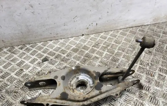 Mercedes-Benz C W204 Rear upper control arm/wishbone 2043503008
