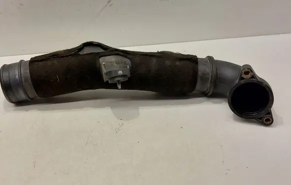 Intercooler hose/pipe