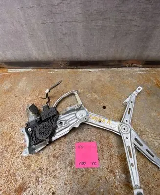 Opel Zafira A Front door window regulator with motor 90579155 101249200