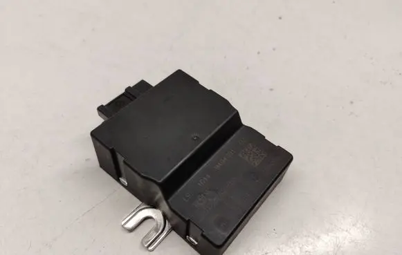 BMW X1 F48 F49 Fuel injection pump control unit/module 9494391 28177628A 03212010