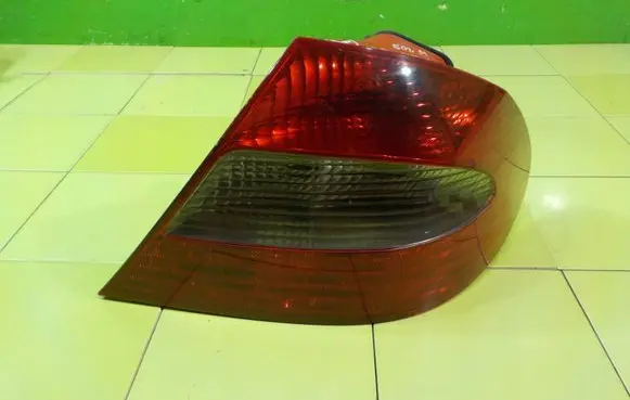 Mercedes-Benz CLK A209 C209 Rear/tail lights 161582 XP250