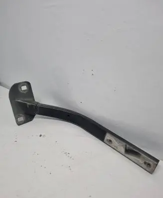 Audi A8 S8 D4 4H Fender mounting bracket 4H0821396
