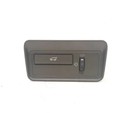Tailgate opening switch