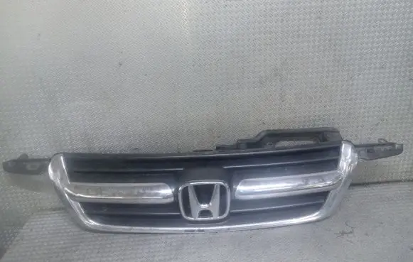 Honda CR-V Front bumper upper radiator grill