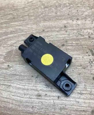BMW 7 F01 F02 F03 F04 Aerial antenna amplifier 9142092 10819610