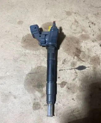 Volvo XC60 Fuel injector 31432836 P68QD 09C11261