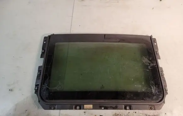 BMW 5 F10 F11 Sunroof glass 7228756