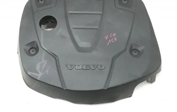 Volvo V60 Front underbody cover/under tray 31686823