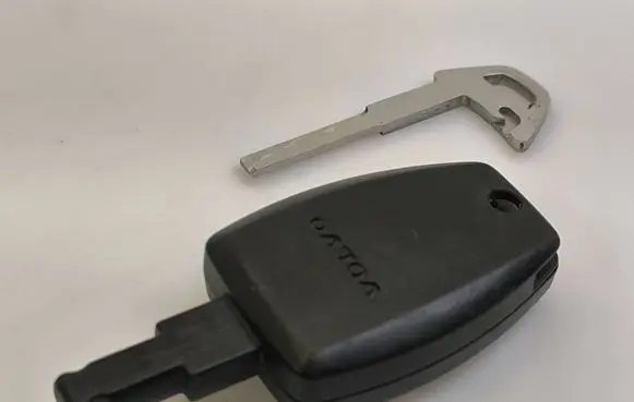 Volvo V50 Ignition key/card 31110091