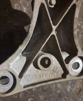 BMW 1 E82 E88 Gearbox mounting bracket 22316778059