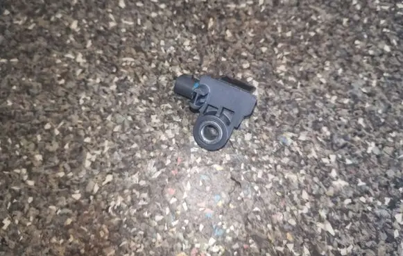 Hyundai Santa Fe Airbag deployment crash/impact sensor 95920S1000
