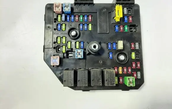 Opel Antara Fuse module 95142064 2064U