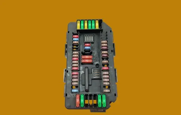 BMW 1 F20 F21 Fuse box set 9337879