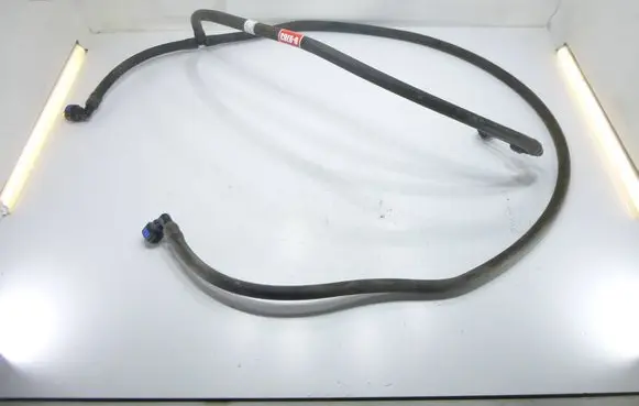 Volkswagen Touran II Headlight washer hose/pipe 1T0955970D 13717000