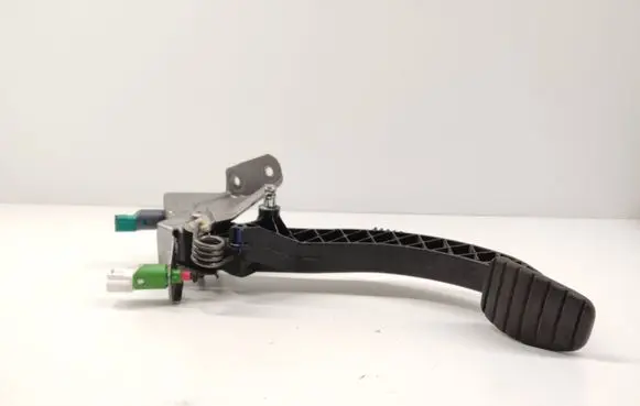 Mercedes-Benz Citan W415 Brake pedal 4650372045