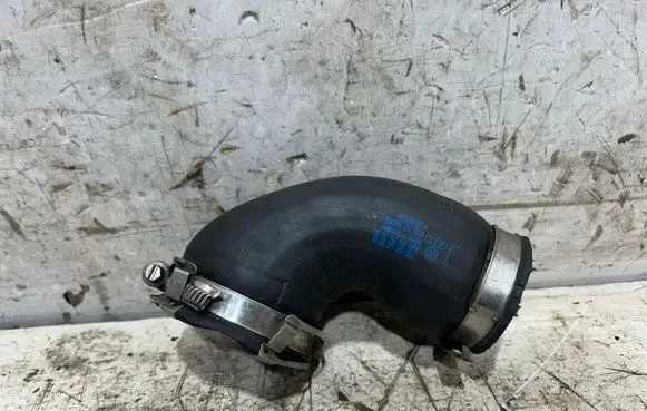 Volkswagen Golf V Intercooler hose/pipe 1K0145762BL