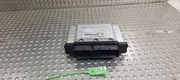 Volkswagen Polo VI Engine control unit/module 04C907309AT 0261S17501