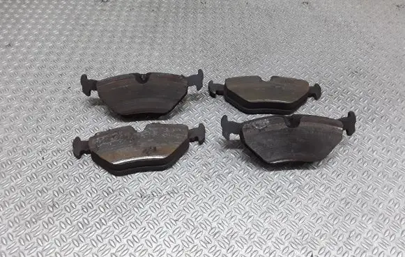 Saab 9-5 Brake pads (rear) 