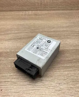 BMW 5 E39 Tire pressure control unit 6751371