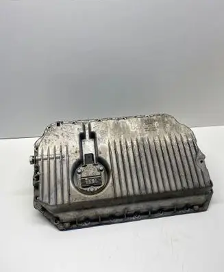 Audi A6 S6 C6 4F Oil sump 06E103604 06E907660