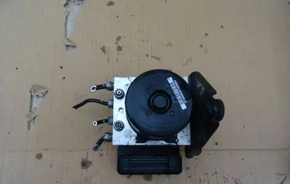Volkswagen Scirocco ABS Pump 1K0907379BL 10061939551 10096103643
