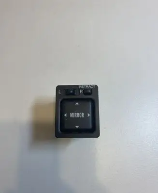 Toyota Land Cruiser (J100) Wing mirror switch 183503