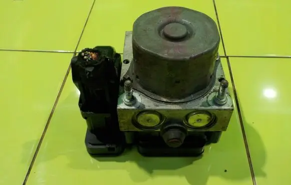Opel Meriva B ABS Pump 0265956075