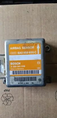 Audi A6 S6 C4 4A Airbag control unit/module 0285001038