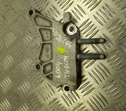 Hyundai Tucson TL Engine mounting bracket