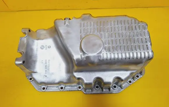 Skoda Octavia Mk1 (1U) Oil sump 036103603P
