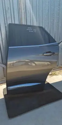 Peugeot 3008 II Rear door 