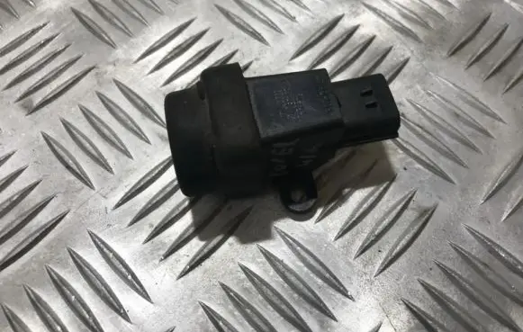 Honda Civic Fuel cut-off switch wqt100030