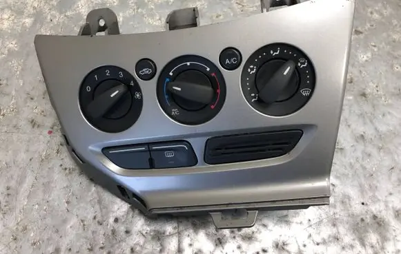 Ford Focus Climate control unit BM51-1852-AFW
