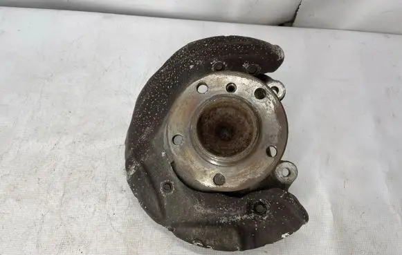 BMW 3 F30 F35 F31 Front wheel hub spindle knuckle 19878810 6792287