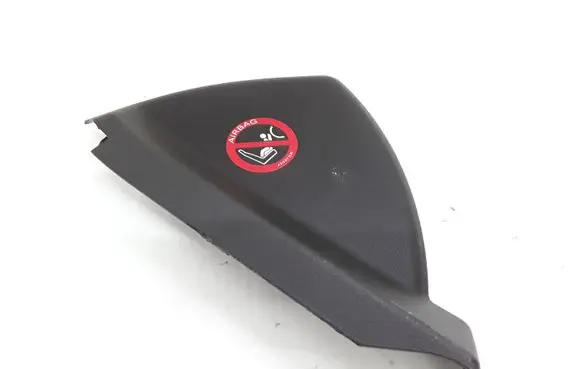 Mercedes-Benz C W204 Dashboard side end trim A2046800378