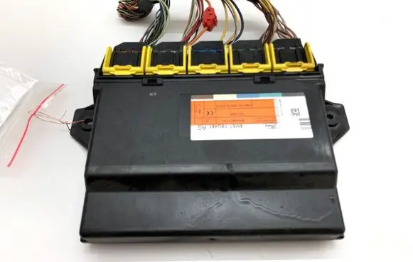 Ford Kuga I Central body control module 8M5T19G481AG