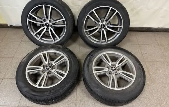 Ford Mustang V R18 alloy rim