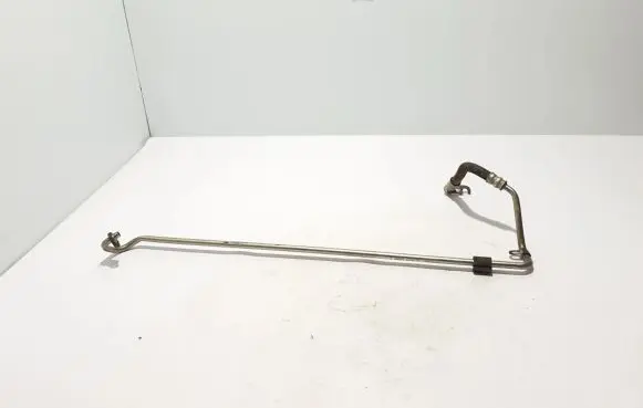 Gearbox oil cooler pipe/hose