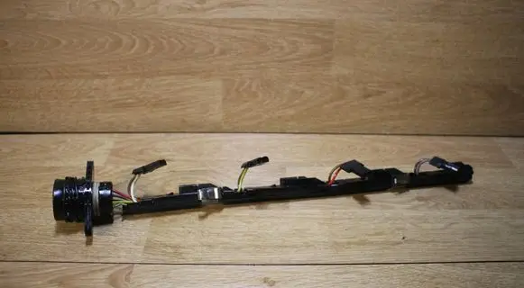 Volkswagen PASSAT B6 Fuel injector wires 038971803