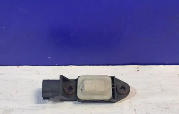 Volvo S60 Airbag deployment crash/impact sensor 30724677